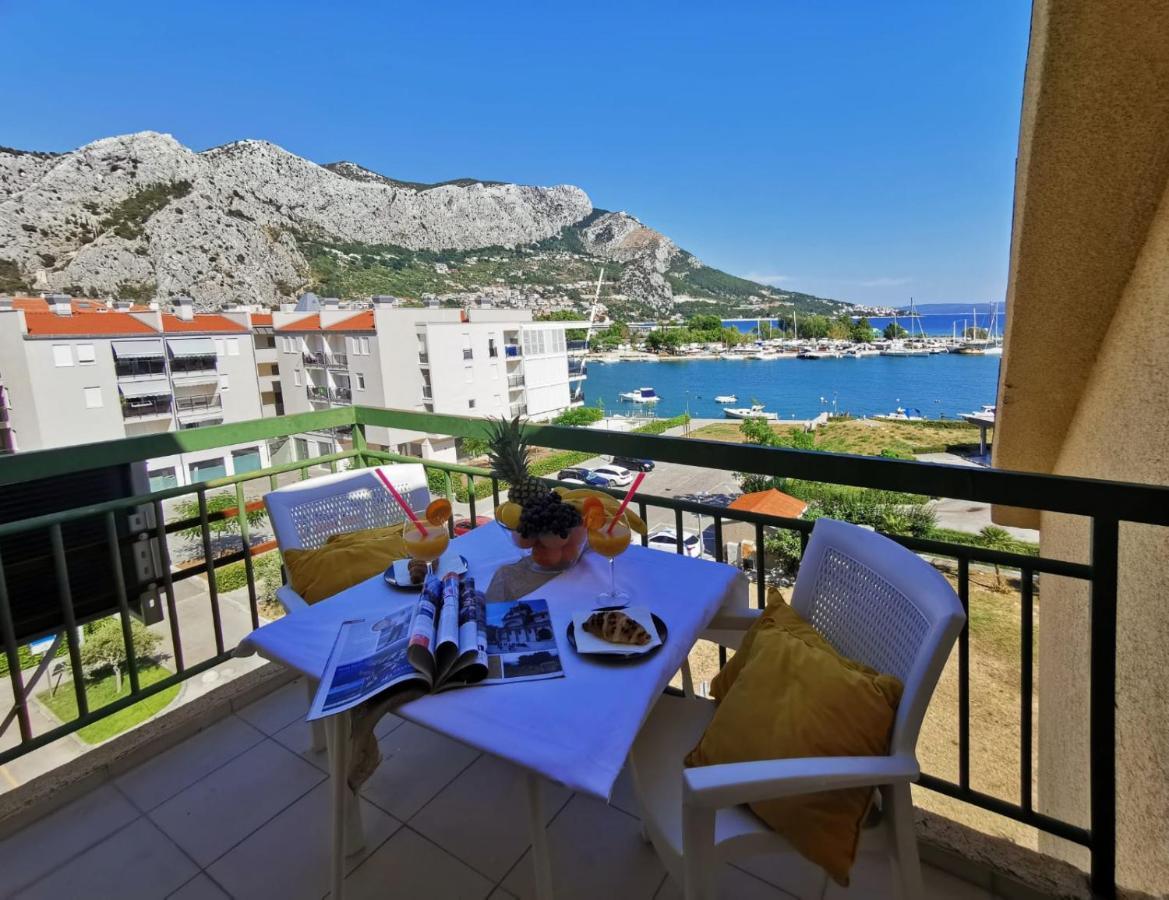 Olmissum Rooftop Sea View Omis Exterior photo